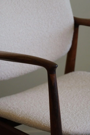 Erik_Buch,_Armchair_in_Rosewood_&_Bouclé,_Captains_Chair,_Ørum_Møbelfabrik,_1960