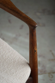 Erik_Buch,_Armchair_in_Rosewood_&_Bouclé,_Captains_Chair,_Ørum_Møbelfabrik,_1960