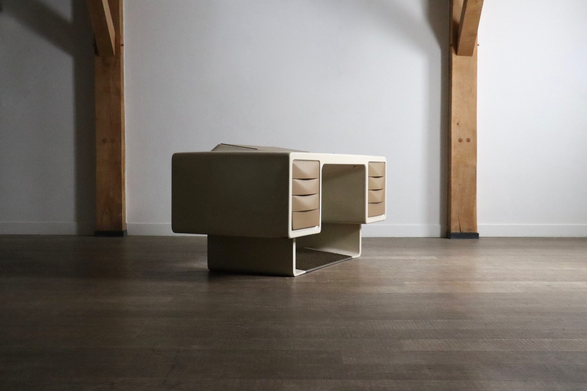 Ernest_Igl_for_Wilhelm_werndl_Directors_desk,_Germany_1970s