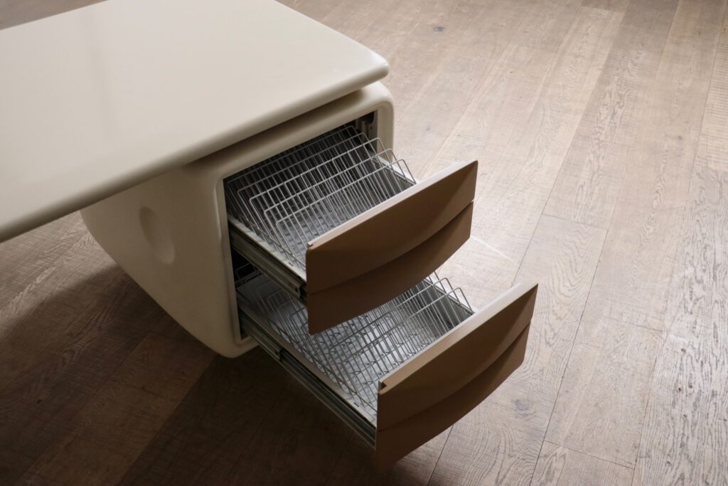 Ernest_Igl_“Jet”_Corner_Desk_for_Wilhelm_Werndl,_1970s,_Austria