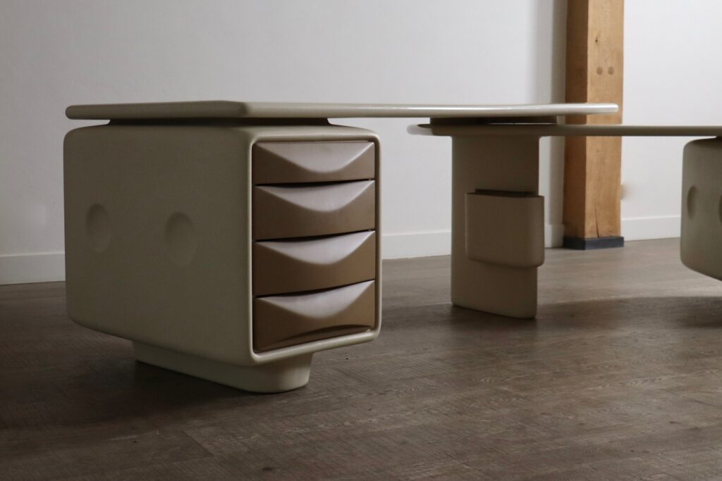 Ernest_Igl_“Jet”_Corner_Desk_for_Wilhelm_Werndl,_1970s,_Austria