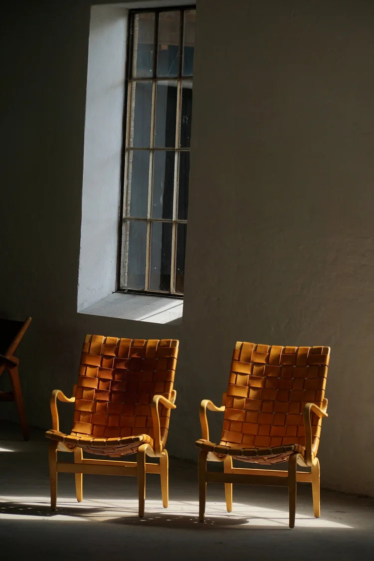 Eva_Armchairs_by_Bruno_Mathsson,_Swedish_Modern_in_Birch_and_Leather