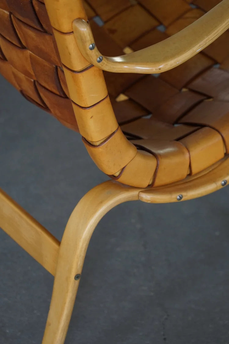 Eva_Armchairs_by_Bruno_Mathsson,_Swedish_Modern_in_Birch_and_Leather