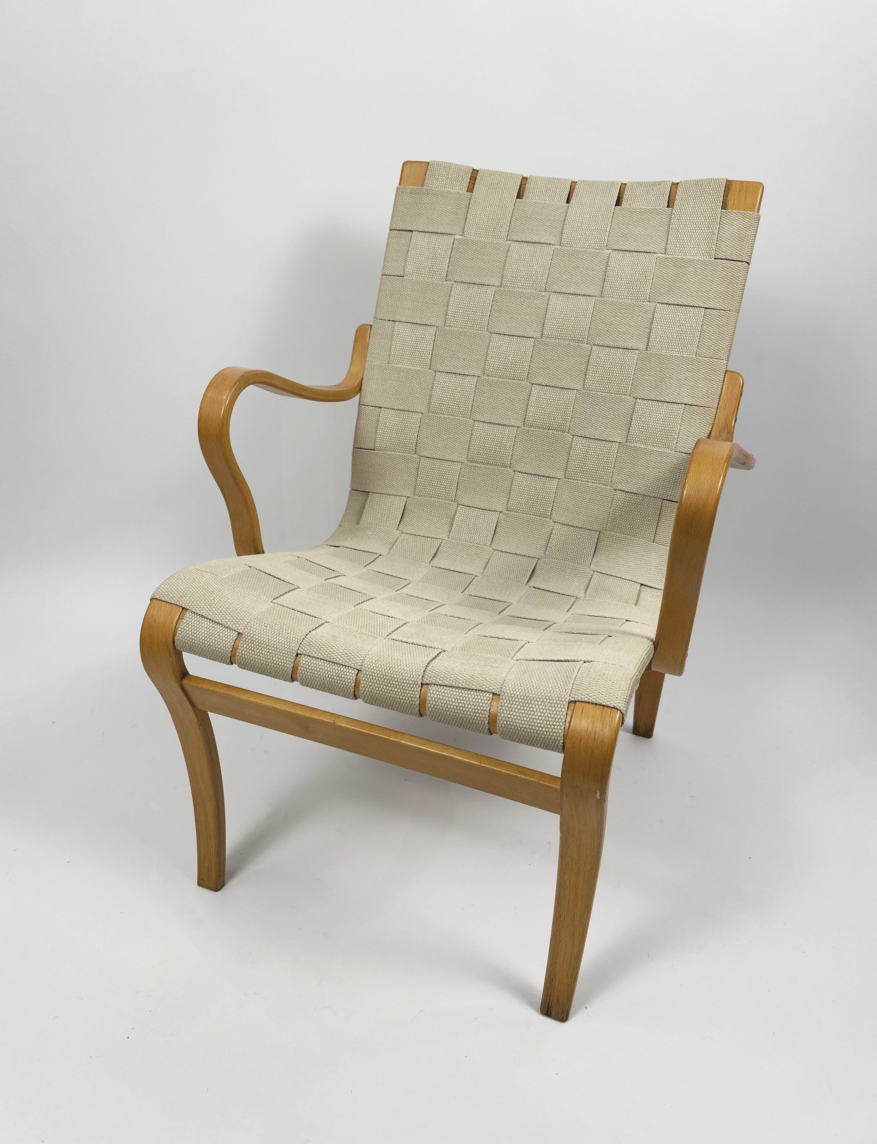 Eva_Chair_by_Bruno_Mathsson,_Sweden_–_2004