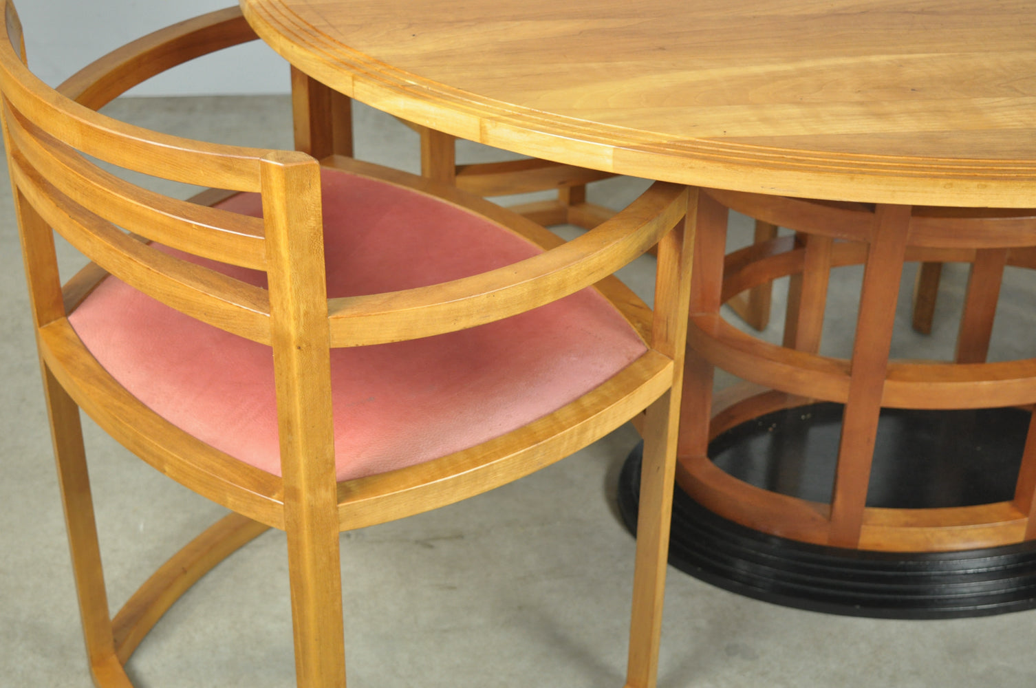 Art_Deco_Dining_Set_in_Fruitwood_with_Oval_Pedestal_Table_and_6_Chairs,_Netherlands_1980s