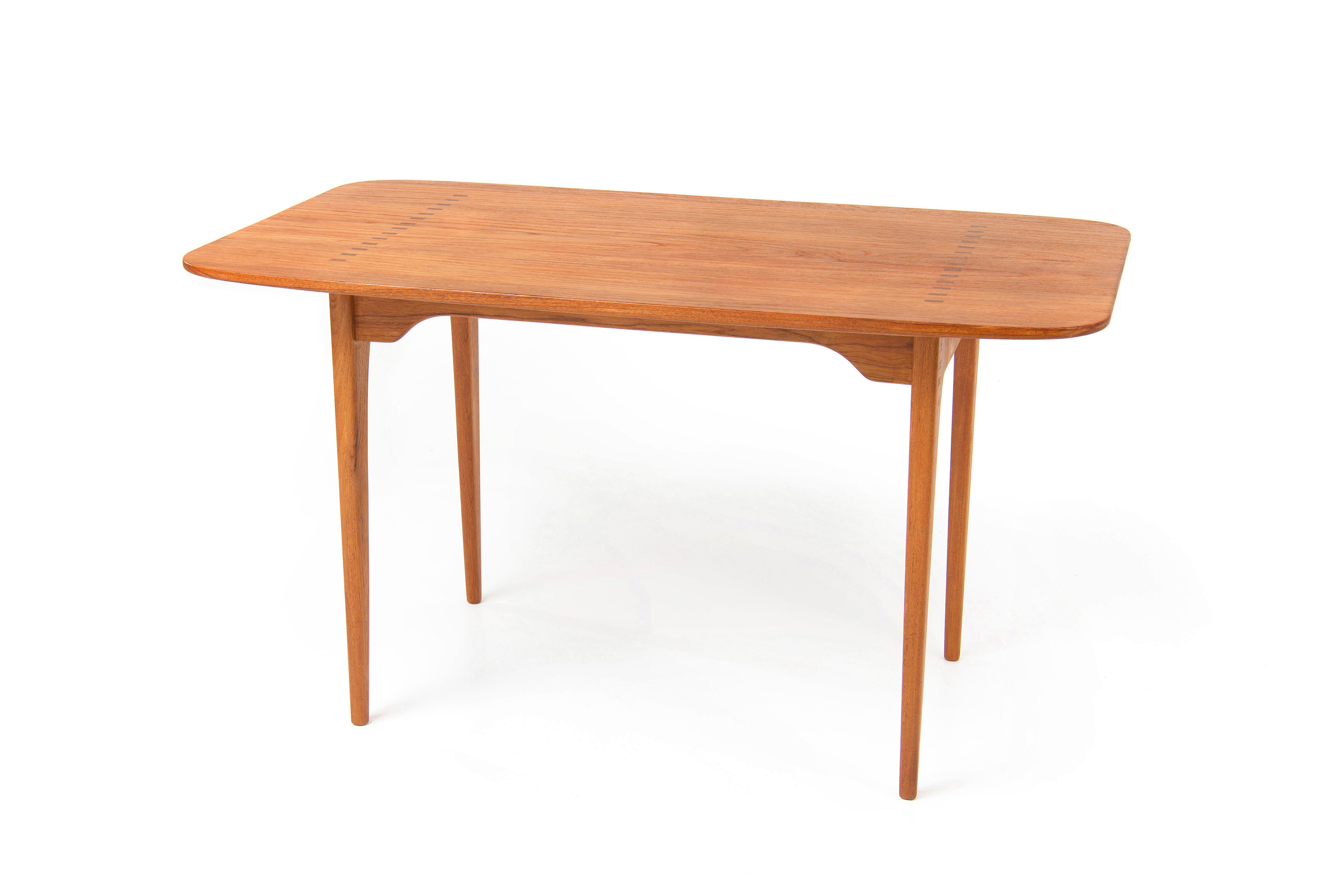 Midcentury_modern_table,_Sweden_from_1950