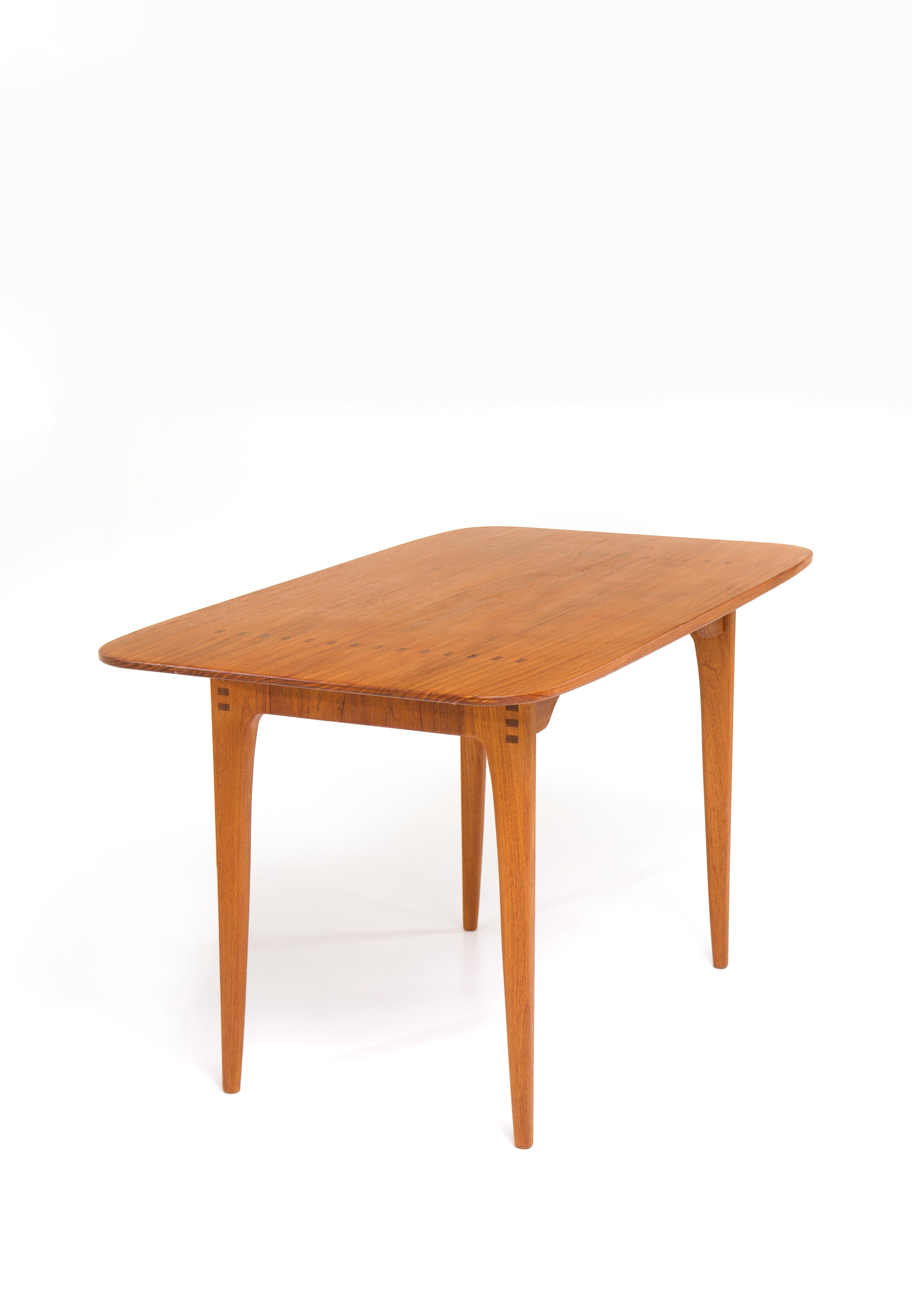 Exceptional_Mid-Century_Dinning_Table