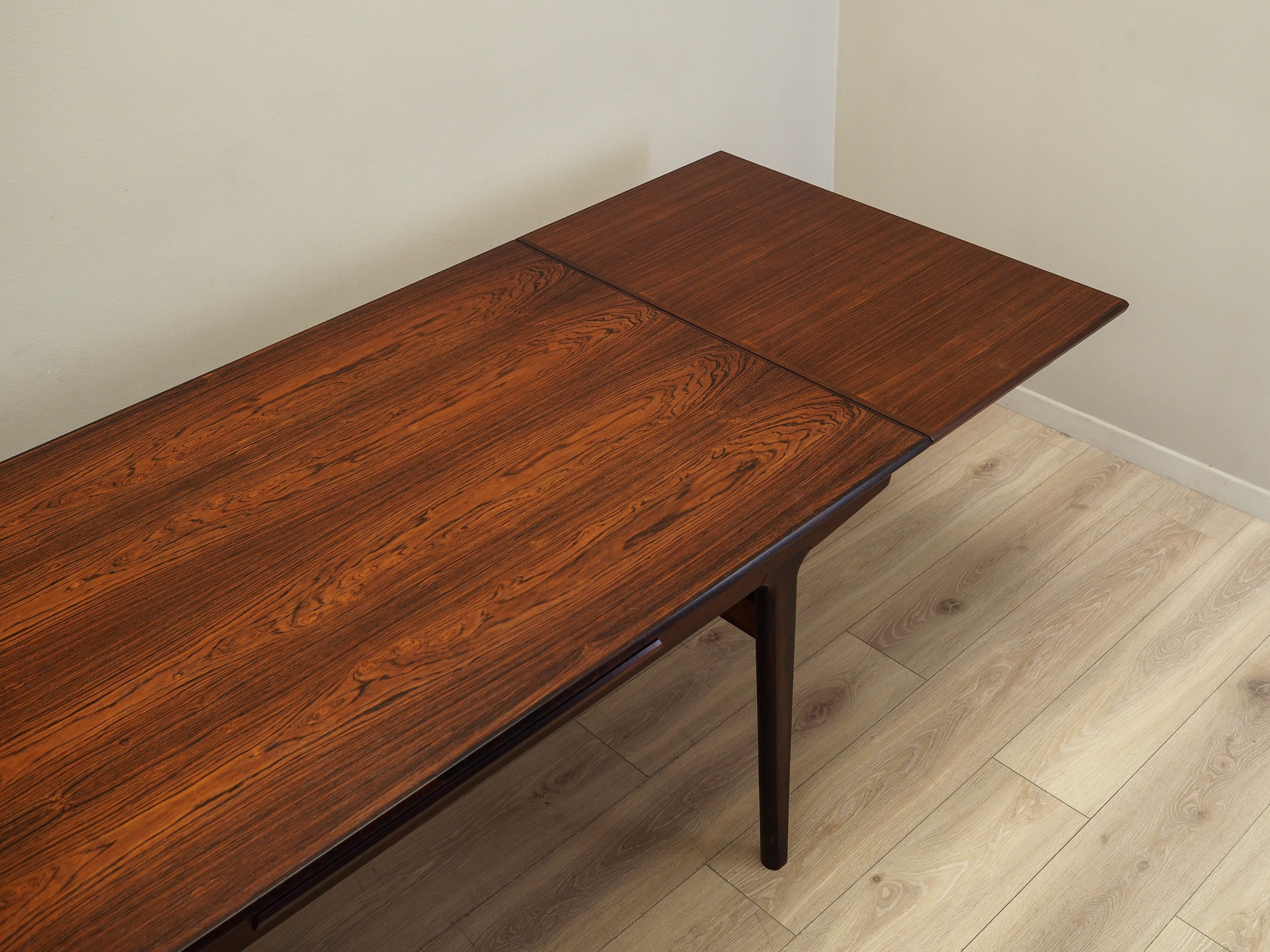 Rosewood_Table_by_Henning_Kjærnulf_for_Vejle_Stole_and_Møbelfabrik,_1960s,_Denmark