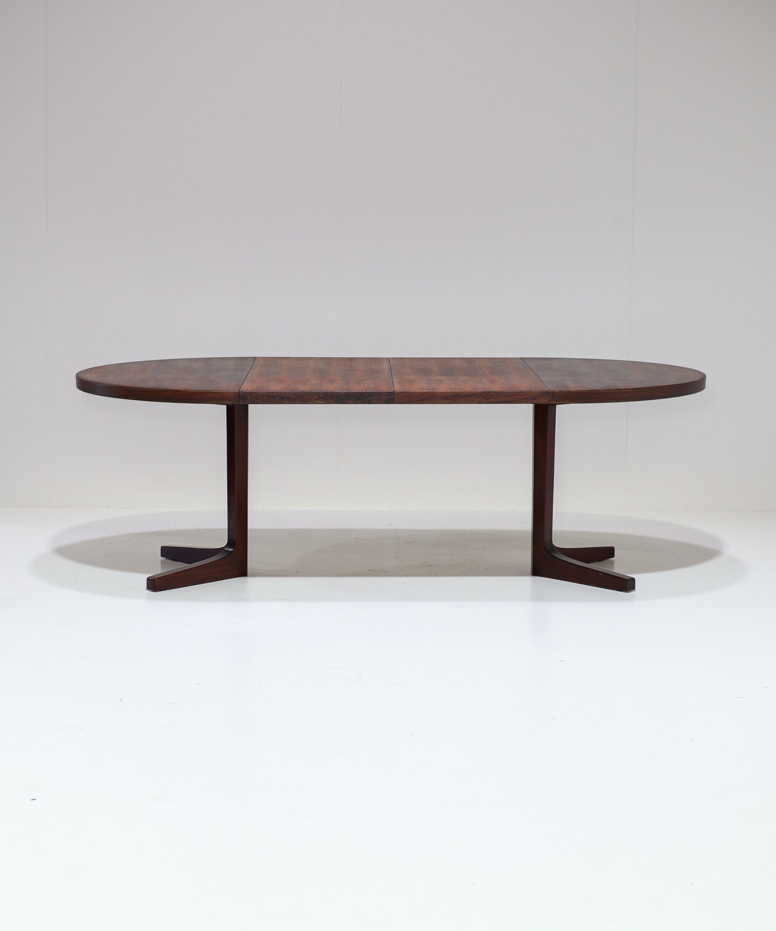 Danish_Rosewood_Extendable_Dining_Table_with_X_Legs,_1960s