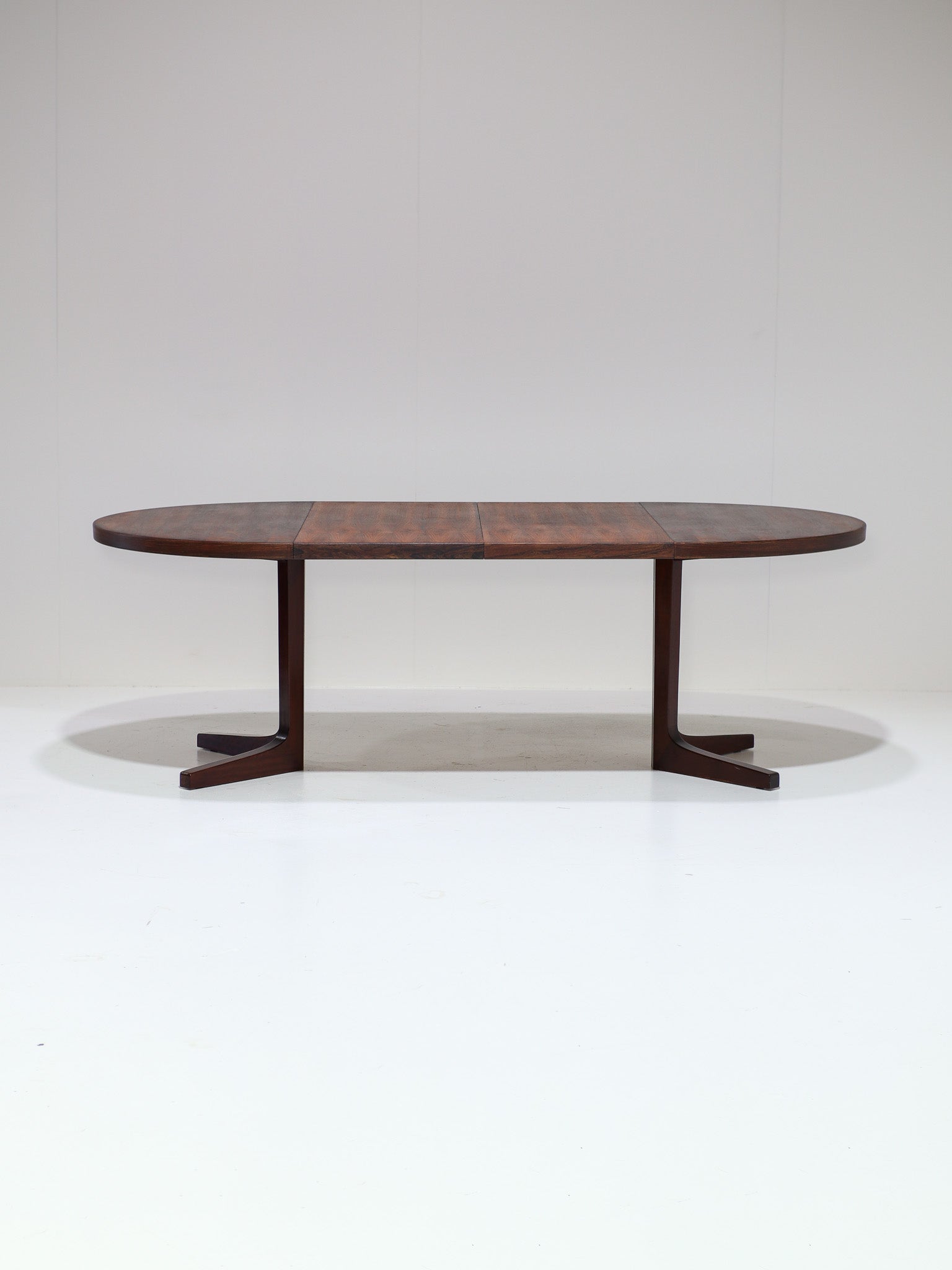 Danish_Rosewood_Extendable_Dining_Table_with_X_Legs,_1960s