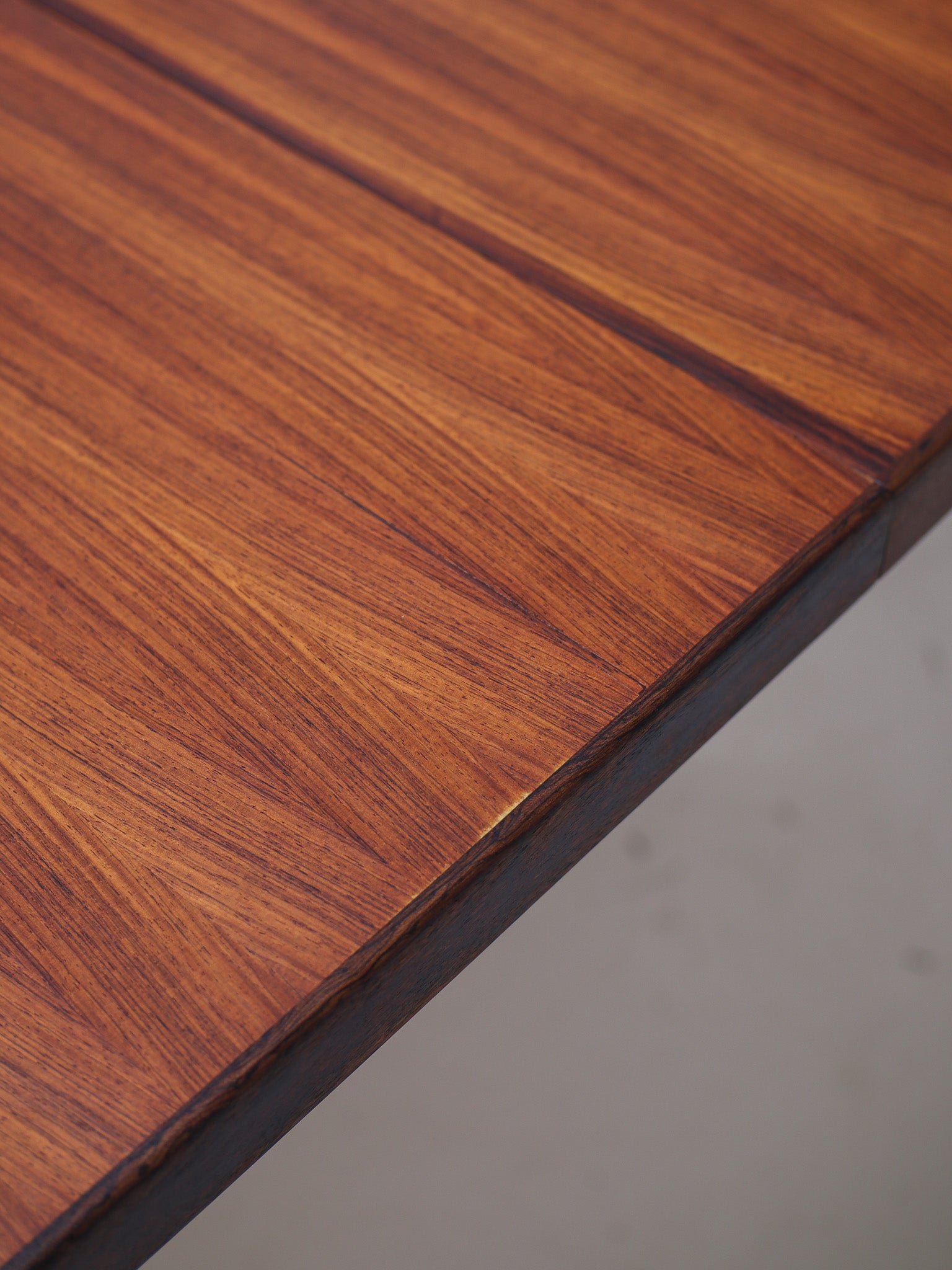 Danish_Rosewood_Extendable_Dining_Table_with_X_Legs,_1960s