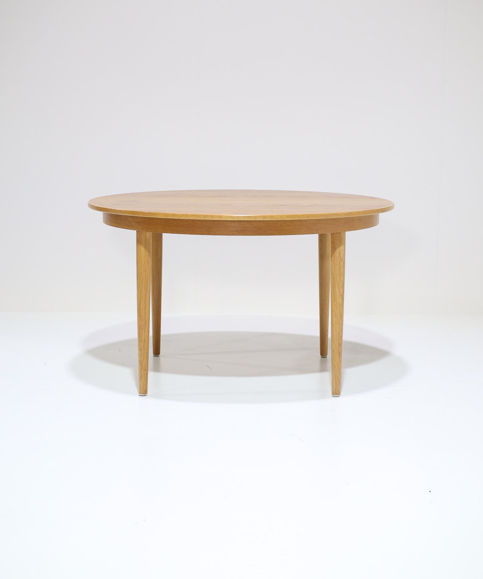Extendable_dining_table_Skovmand_&_Andersen_Danish_oak_vintage