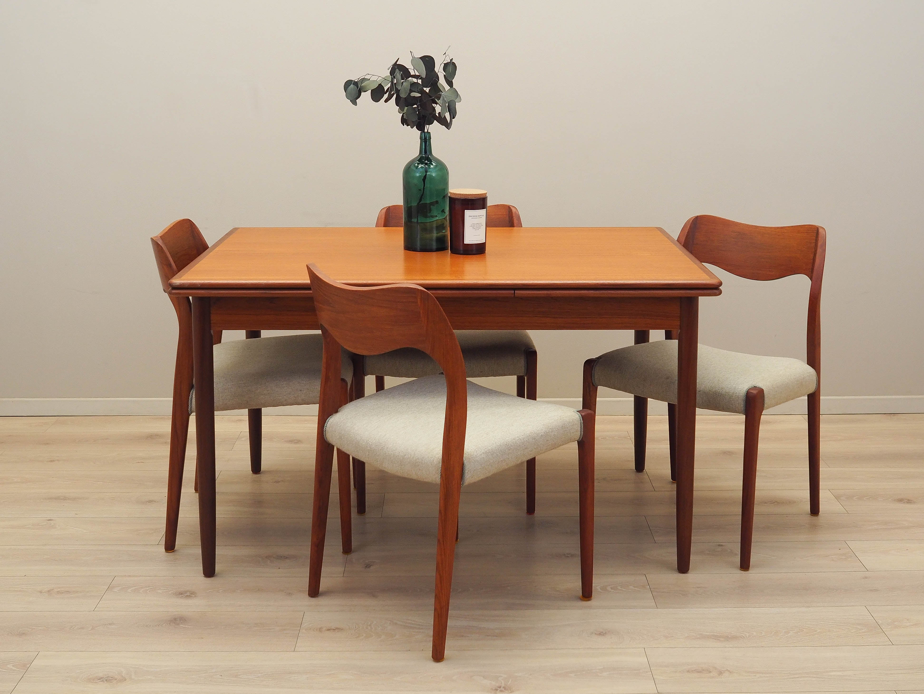 Extendable_Dining_Table,_Teak_Veneer,_Solid_Wood_Legs,_1970s,_Denmark