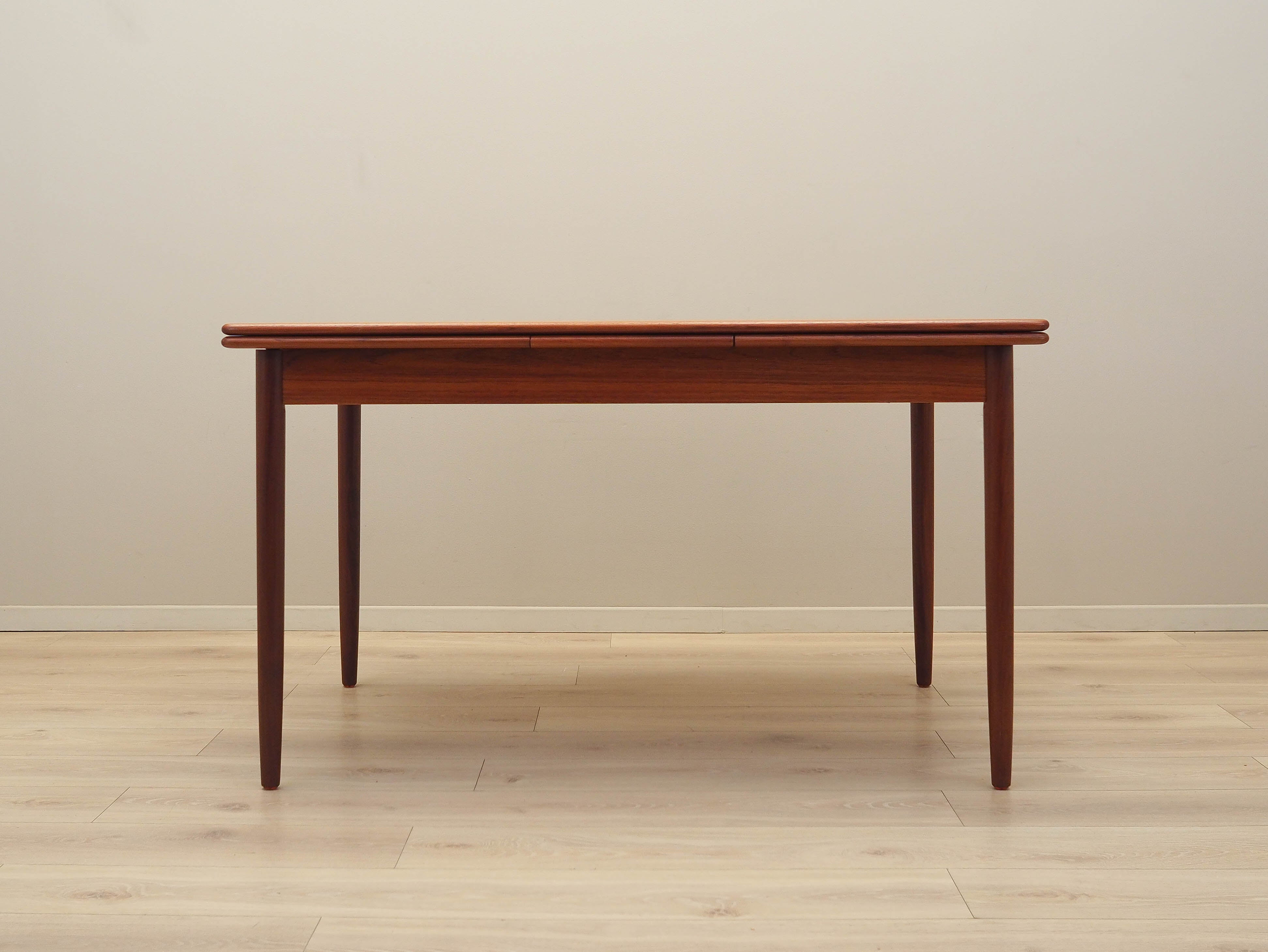Extendable_Dining_Table,_Teak_Veneer,_Solid_Wood_Legs,_1970s,_Denmark