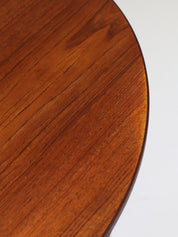 Extendable_Round_Teak_Dining_Table,_1960s,_Denmark