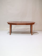 Extendable_round_dining_table_teak_vintage_Danish_1960s
