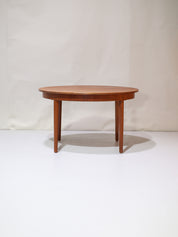 Extendable_round_dining_table_teak_vintage_Danish_1960s