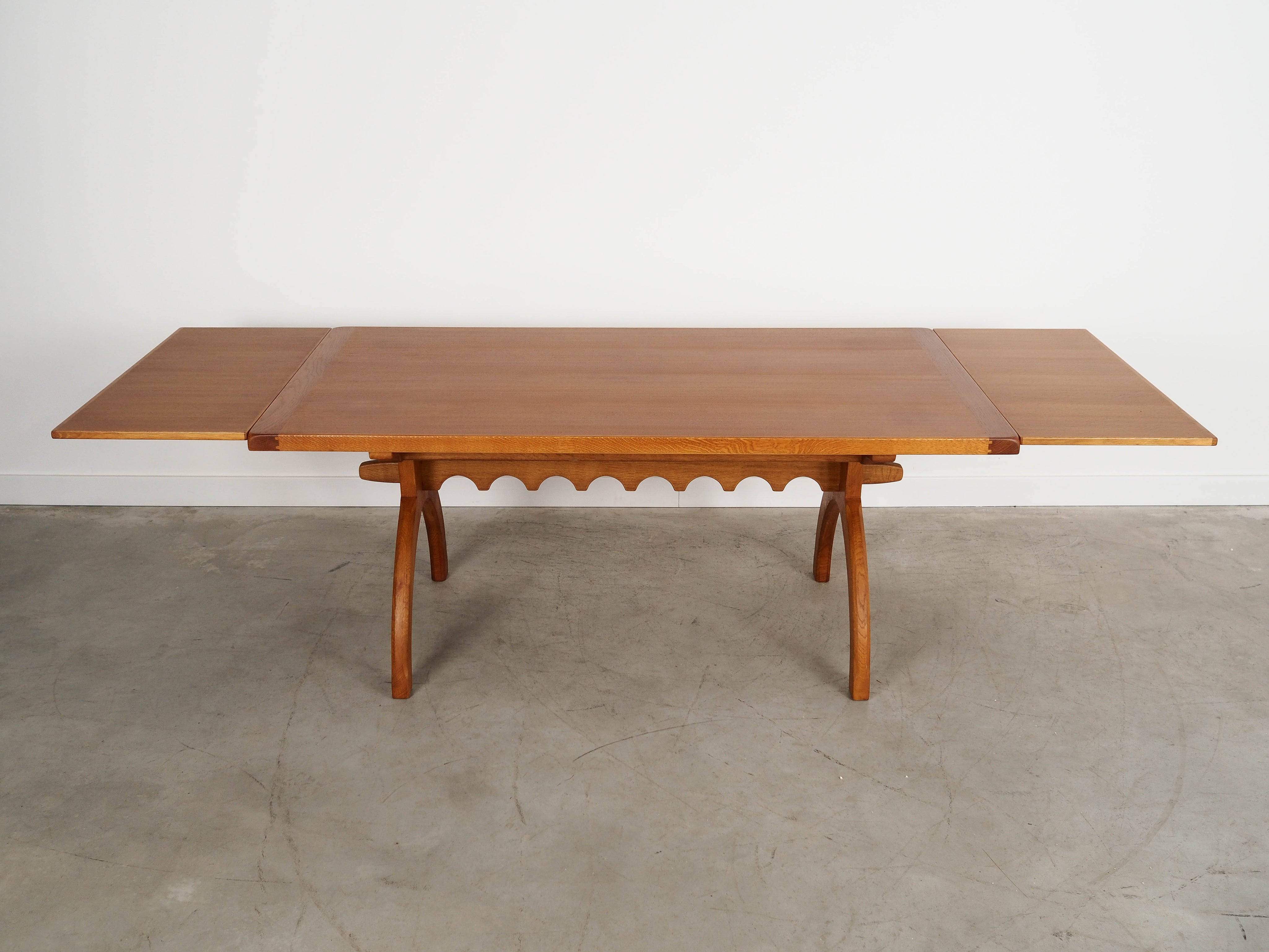 Extendable_Table,_Henning_Kjærnulf,_Solid_Oak,_1960s,_Denmark