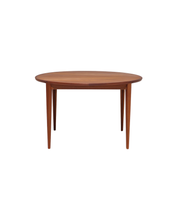 Extendable_Teak_Dining_Table_by_Henry_Rosengren_Hansen_for_Brande_Møbelindustri,_Denmark_1960s