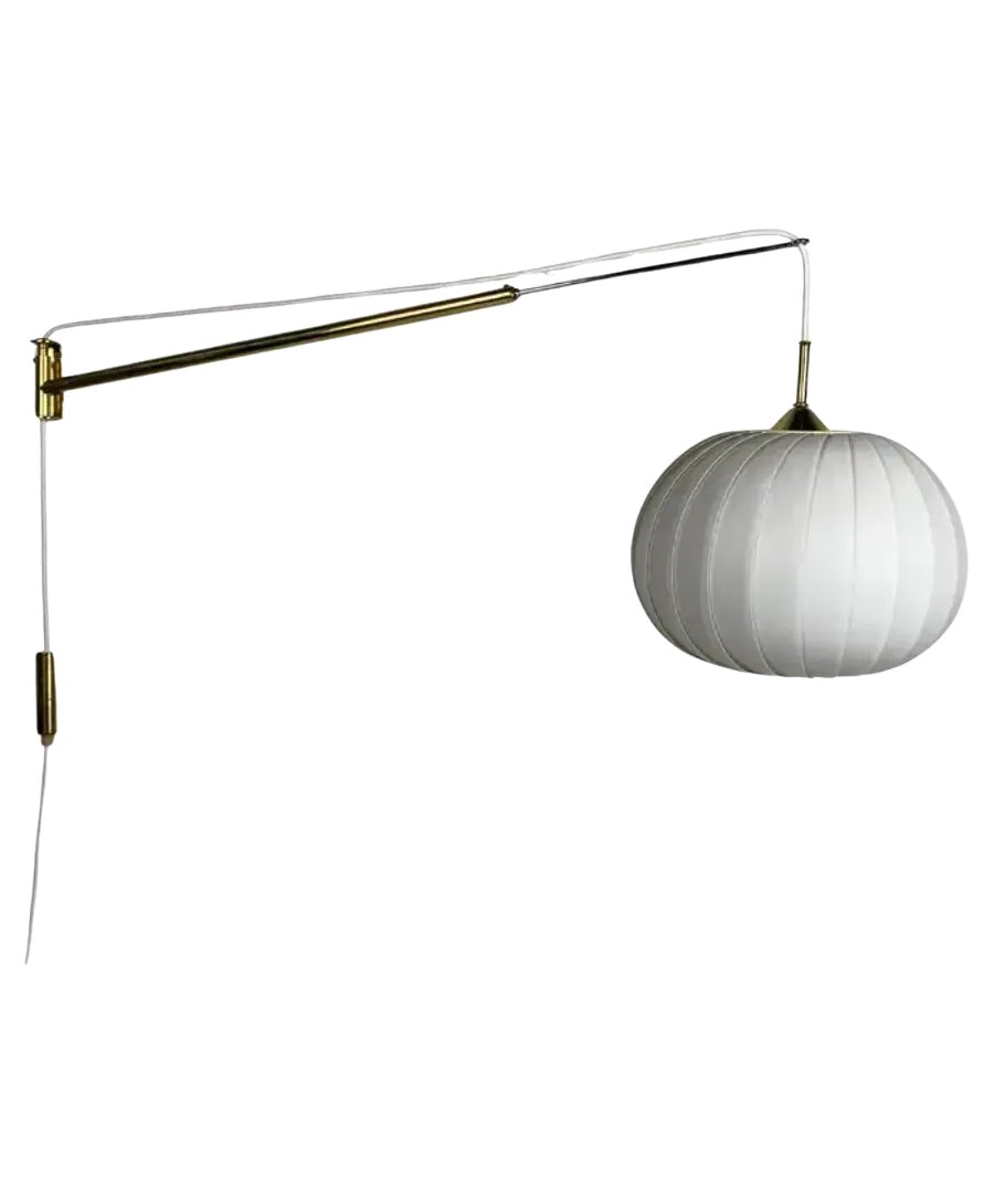 Extendable_Wall_Lamp_by_Lars_Schiøler_for_Høyrup_Light,_1950s,_Denmark