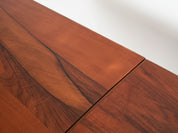 Extendable_Walnut_Table,_Danish_Design,_Veneer,_1970s,_Denmark