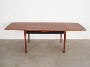 Extendable_Walnut_Table,_Danish_Design,_Veneer,_1970s,_Denmark