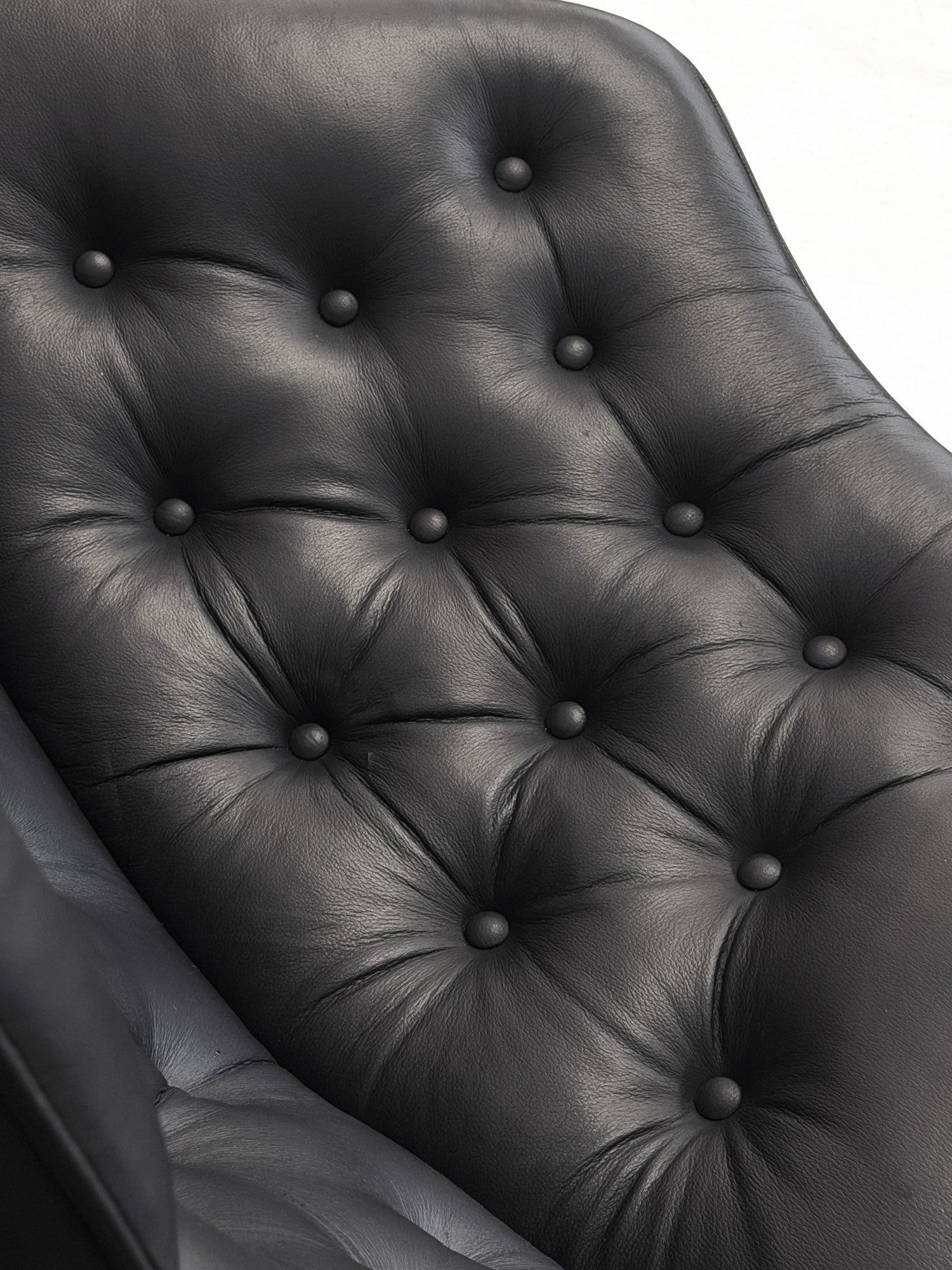 F588_Swivel_Lounge_Chair_by_Geoffrey_Harcourt_for_Artifort,_1967,_Netherlands