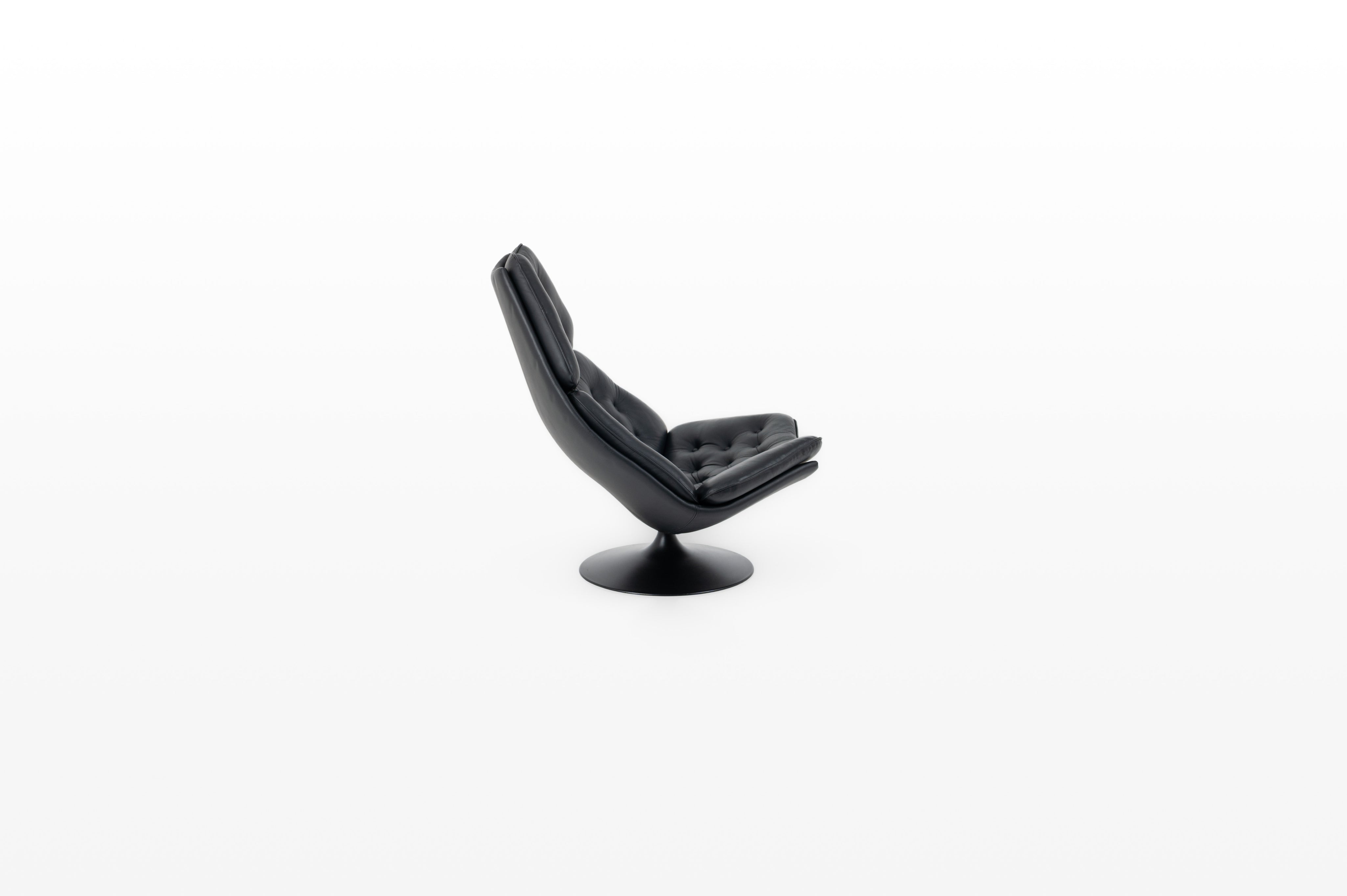 F588_Swivel_Lounge_Chair_by_Geoffrey_Harcourt_for_Artifort,_1967,_Netherlands