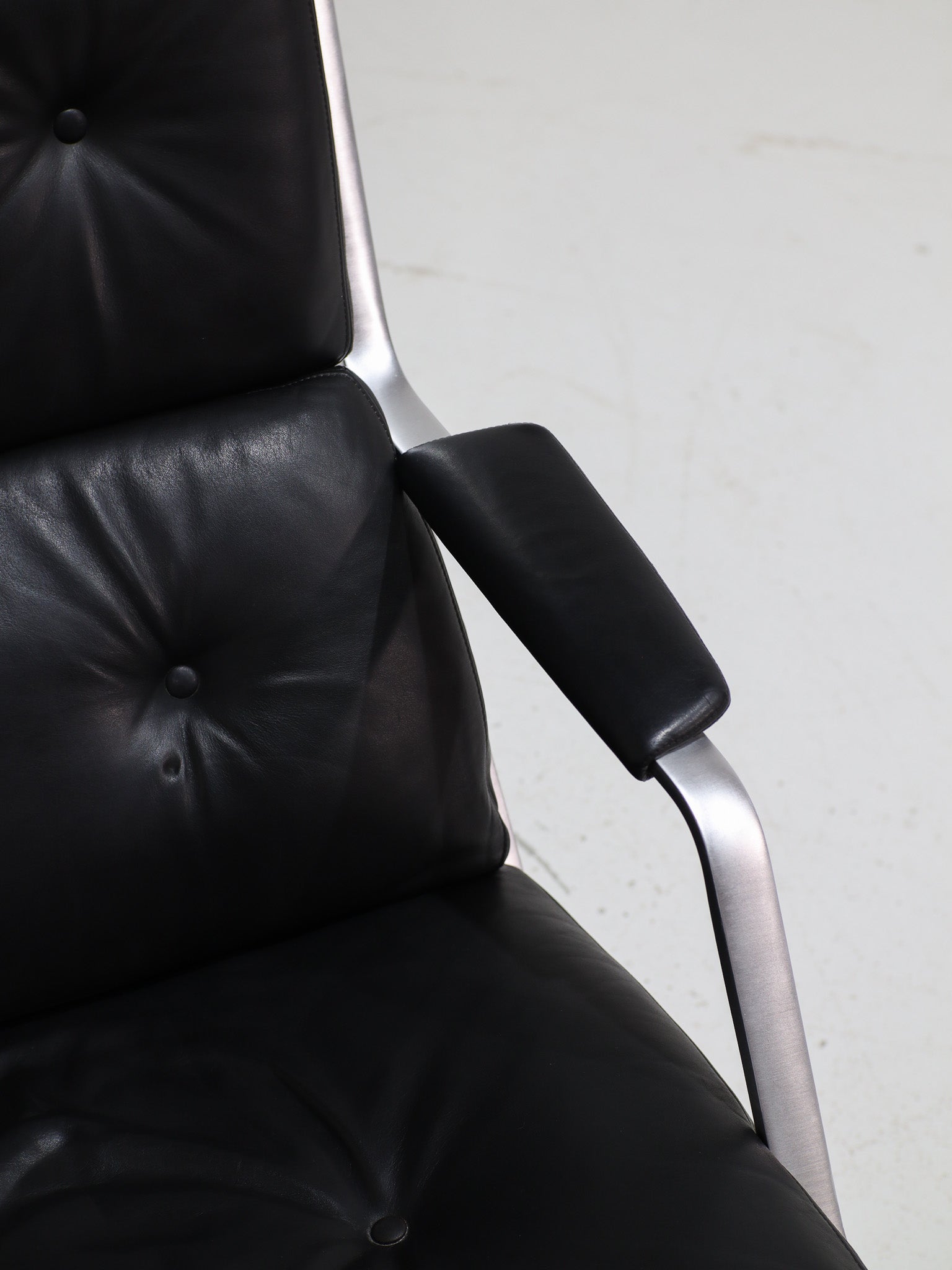 FK85_Swivel_Armchair_by_Preben_Fabricius_&_Jørgen_Kastholm_for_Kill_International,_1960s