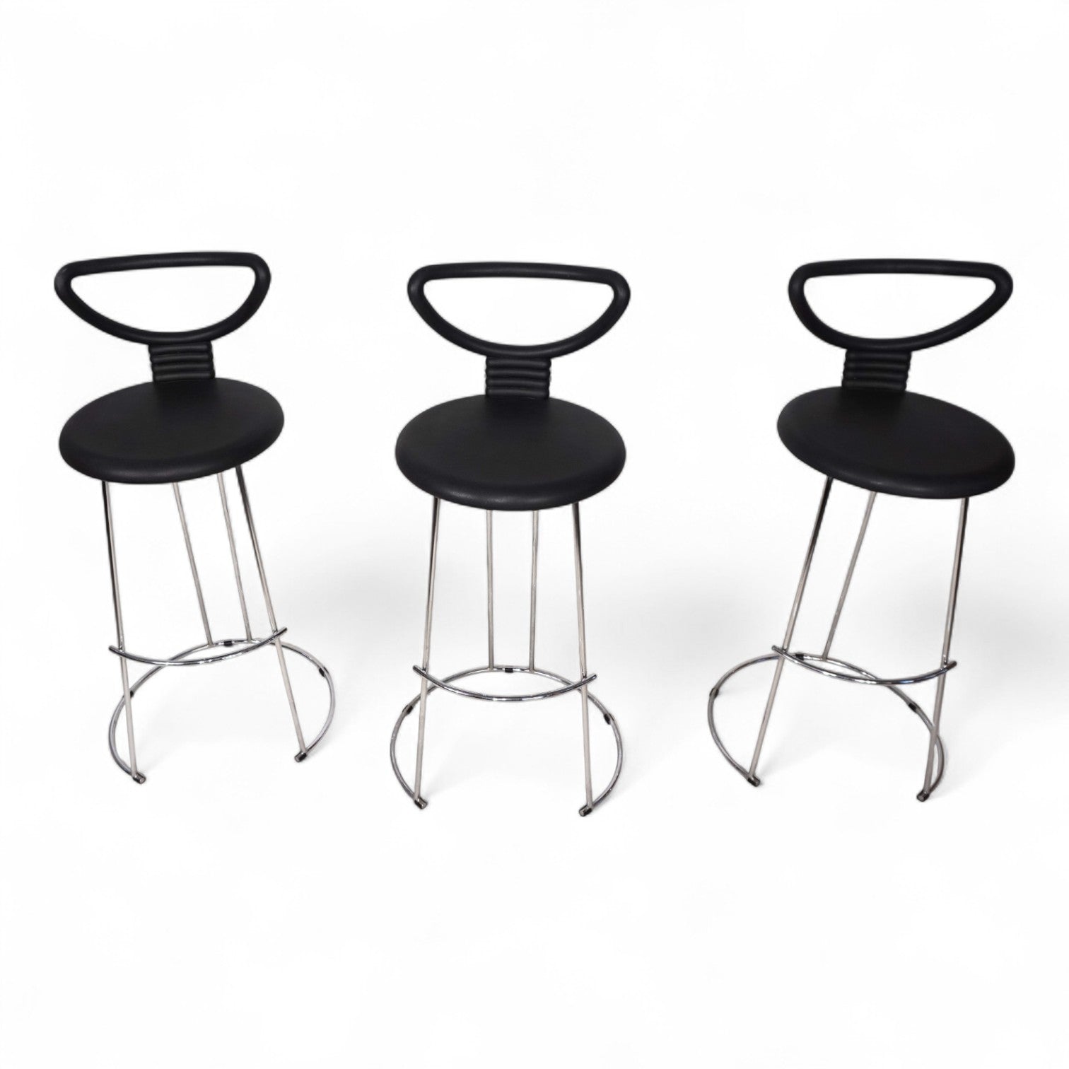 Set_of_3_postmodern_bar_stools_by_Nobu_Tanigawa,_1990