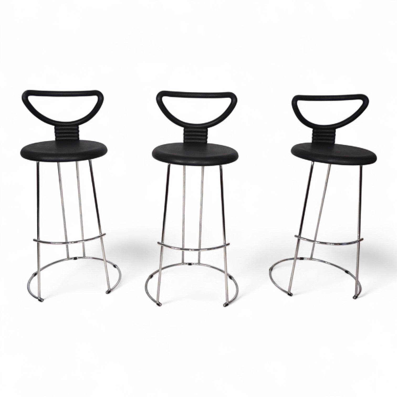 Set_of_3_postmodern_bar_stools_by_Nobu_Tanigawa,_1990