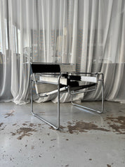 Early_Wassily_Chair_by_Marcel_Breuer_for_Gavina,_Pony_Leather,_Italy,_1960s