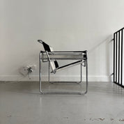 Early_Wassily_Chair_by_Marcel_Breuer_for_Gavina,_Pony_Leather,_Italy,_1960s