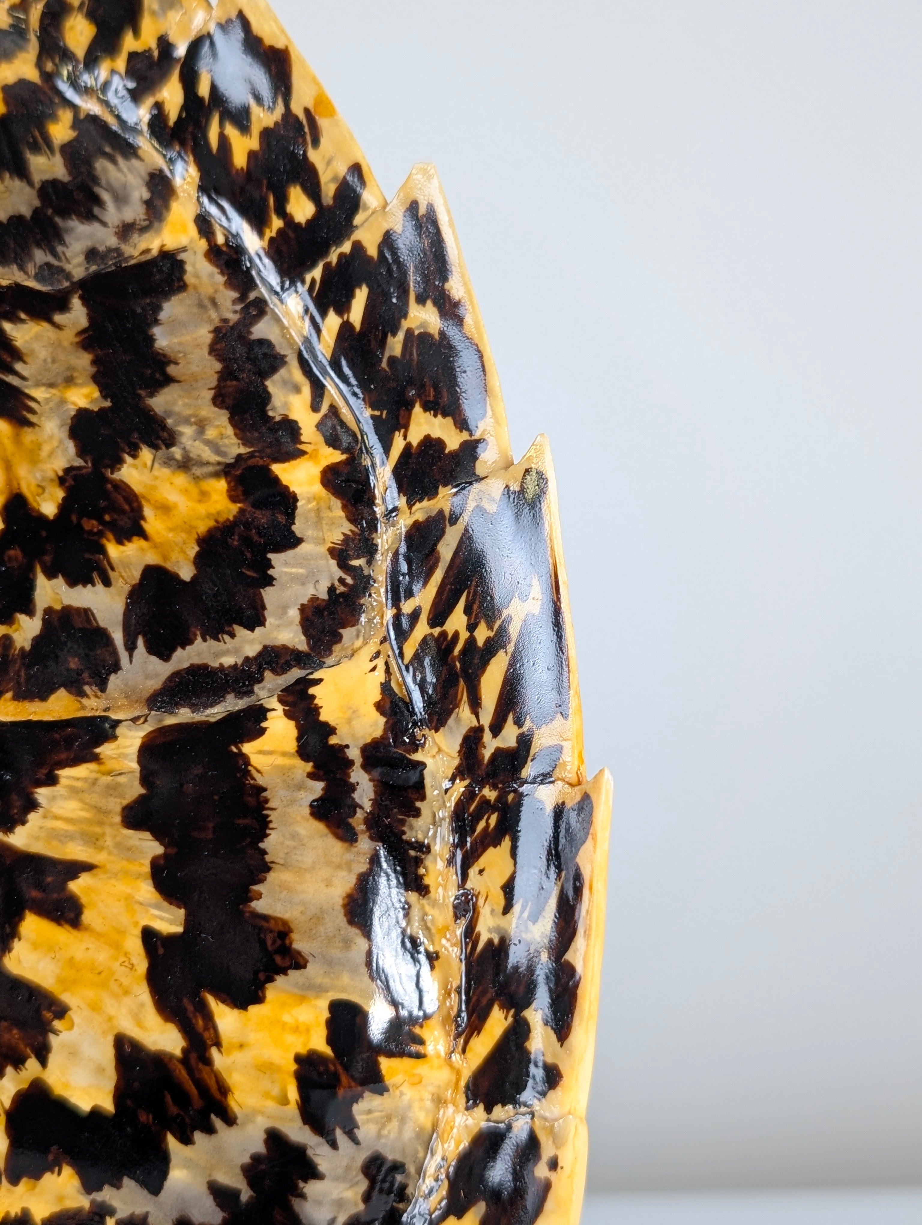 French_Tortoiseshell-Effect_Resin_Table_Lamp_in_the_Style_of_Maison_Jansen,_1970s