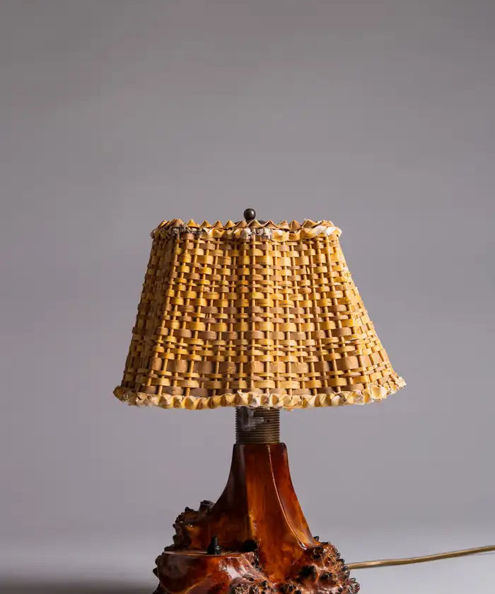 Finnish_Folk_Art_Table_Lamp_in_Curly_Birch_with_Birch_Bark_Shade,_1940s