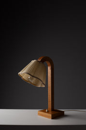 Finnish_Scandinavian_Modern_Table_Lamp_in_Sculptural_Wood_with_Pleated_Shade,_1940s