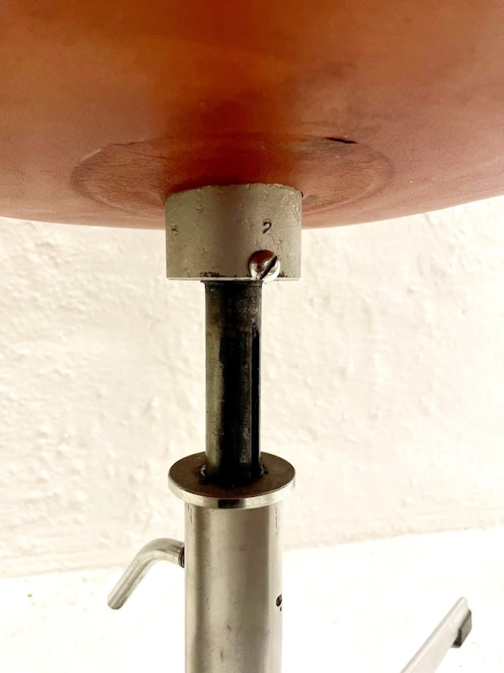 First_Edition_Arne_Jacobsen_Swan_Chair,_Original_Patinated_Leather,_1950s