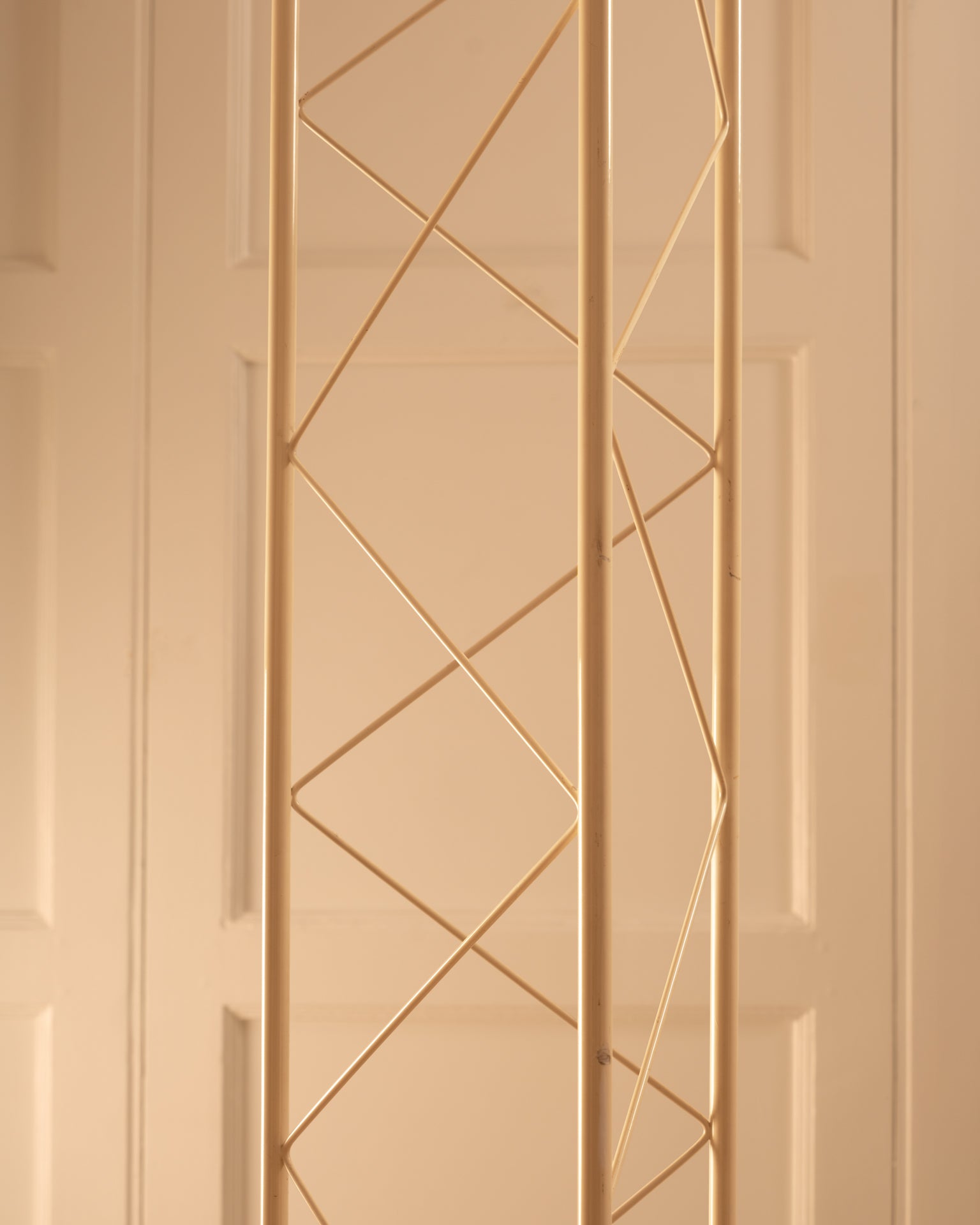 Alta_Lite_Memphis_Style_Floor_Lamp,_Italy_1980s