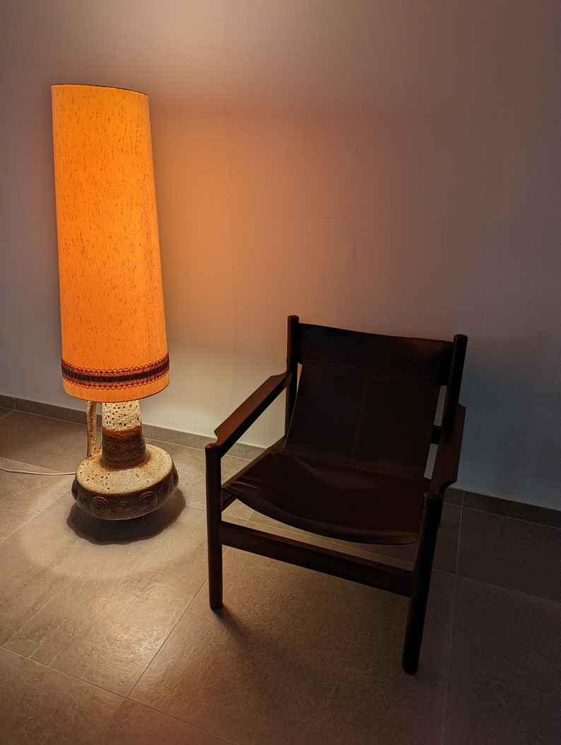 Floor_lamp_by_Hustadt-Leuchten,_Neheim-Huesten,_Germany_1970s