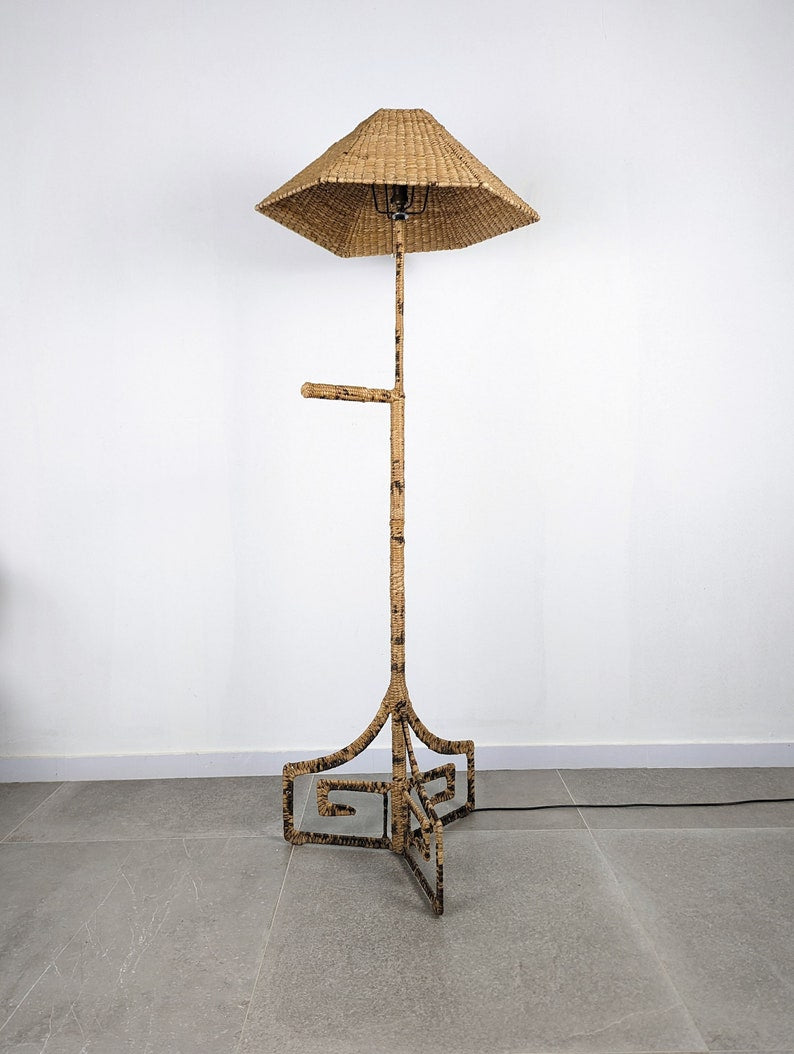 Floor_lamp_by_Mario_López_Torres_1970s