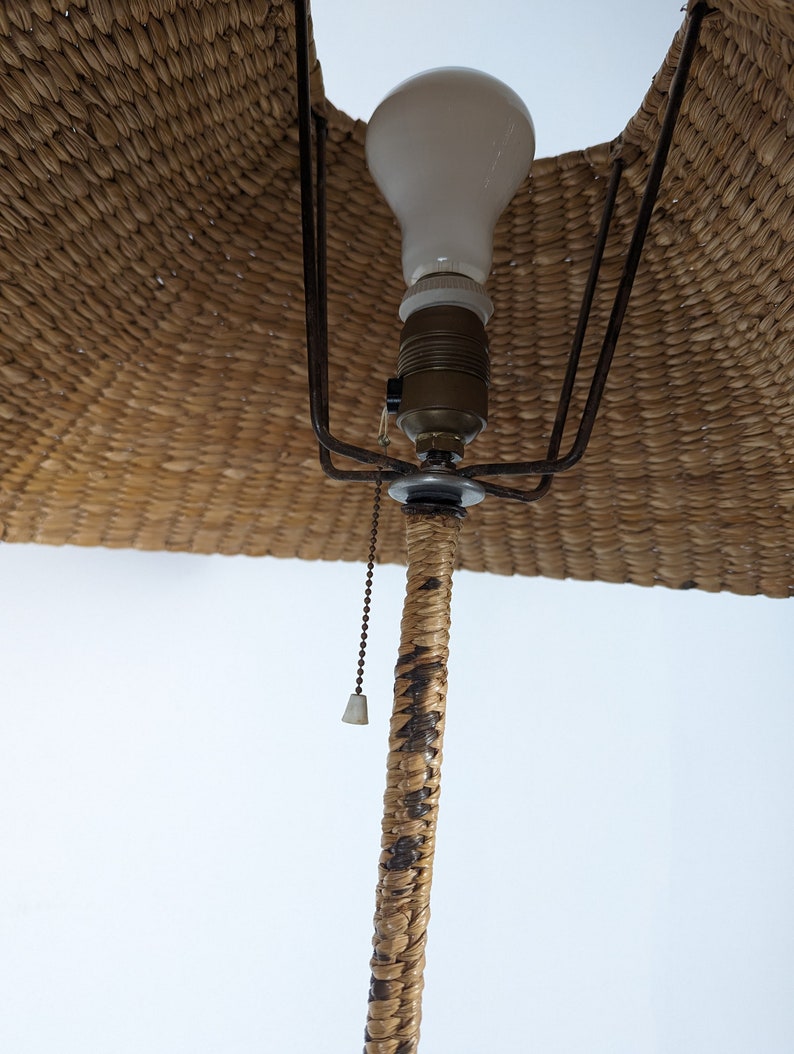 Floor_lamp_by_Mario_López_Torres_1970s