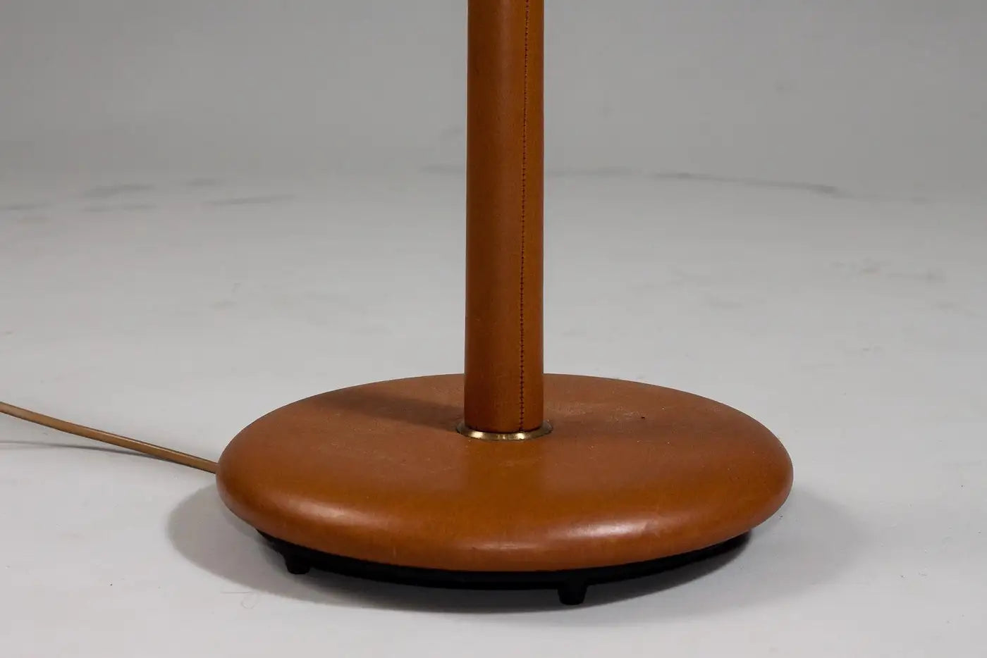 Floor_Lamp_Leather_Wrapped_Brass_Mid-Century_Modern_1950s_Sweden