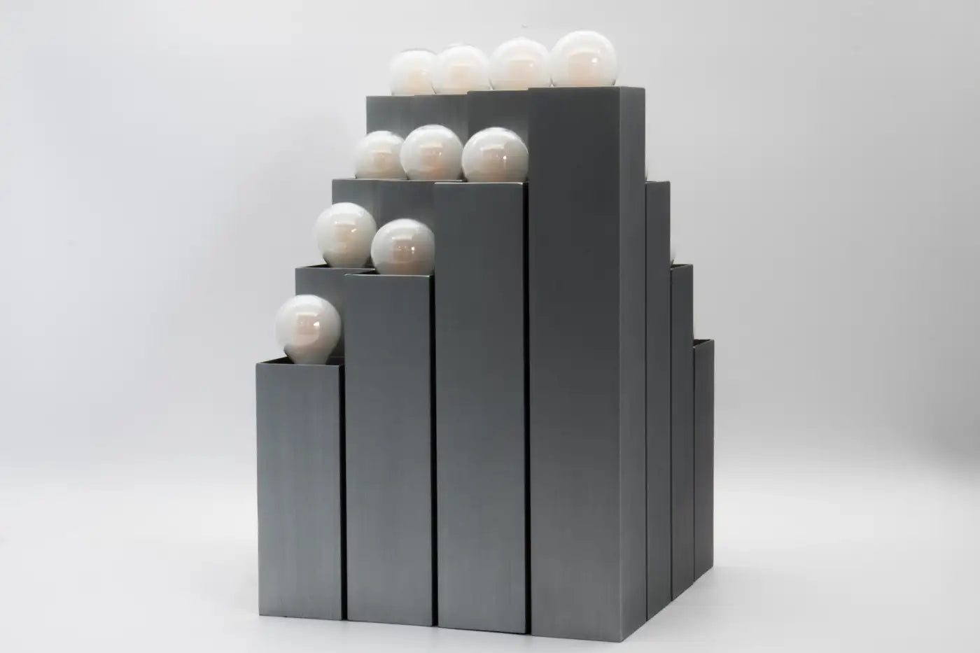 Floor_Lamp,_Mangiarotti_Style,_Brushed_Aluminum,_1970s,_Italy