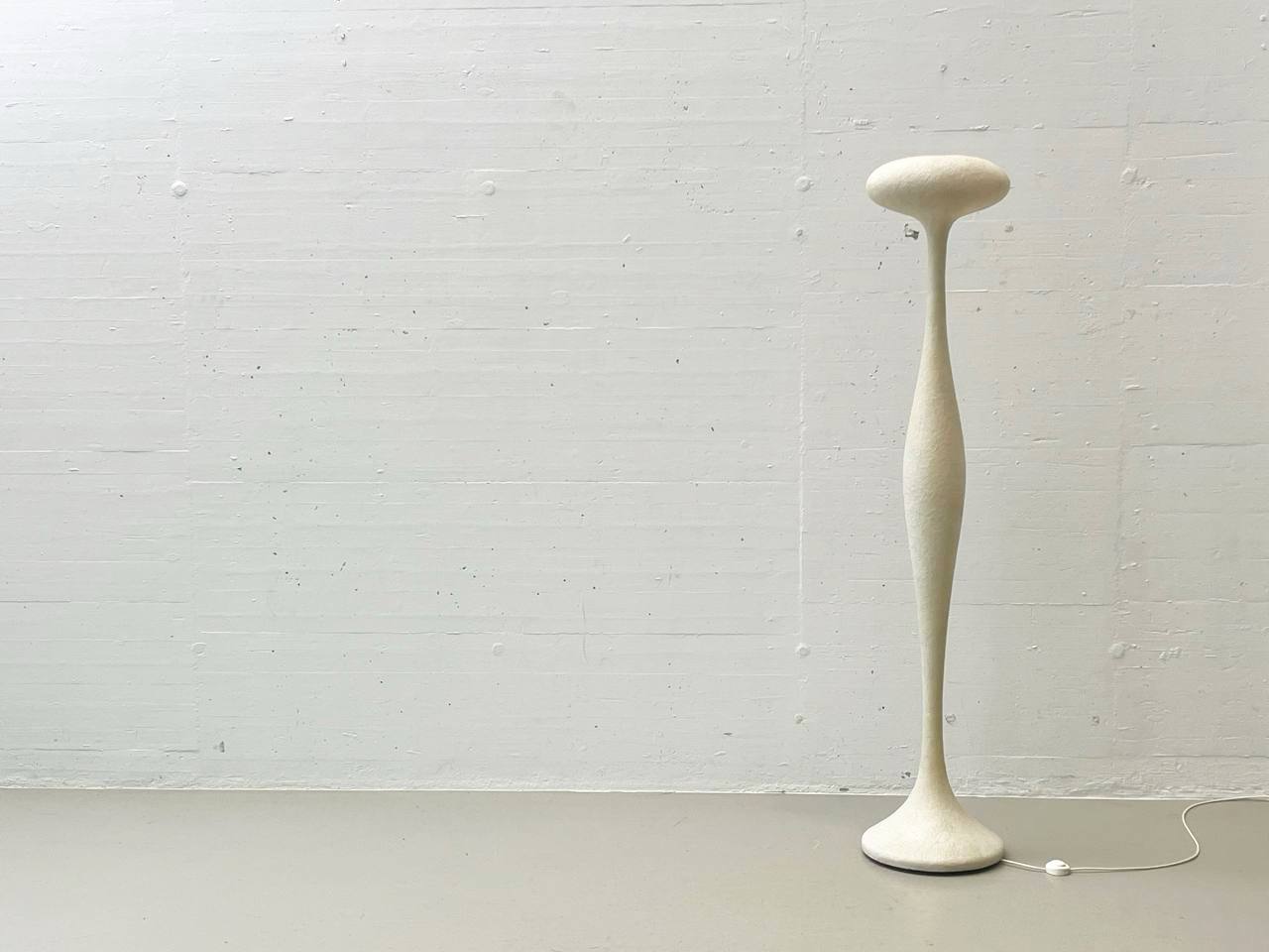 Floor_lamp_model_E.T.A._by_Guglielmo_Berchicci_for_Kundalini,_1990s