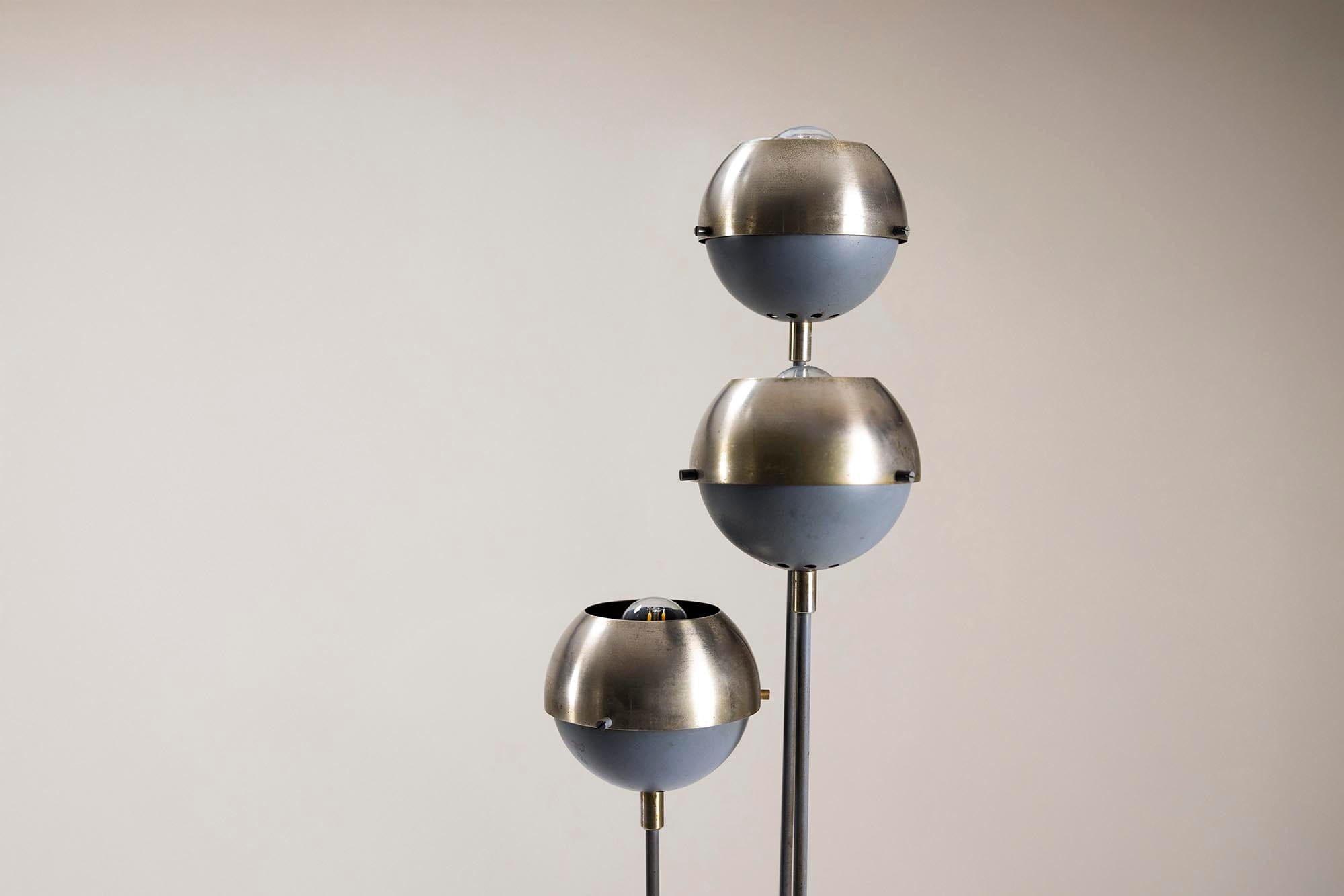 Oscar_Torlasco_Floor_Lamp_with_Three_Adjustable_Shades_for_Lumi,_1960s