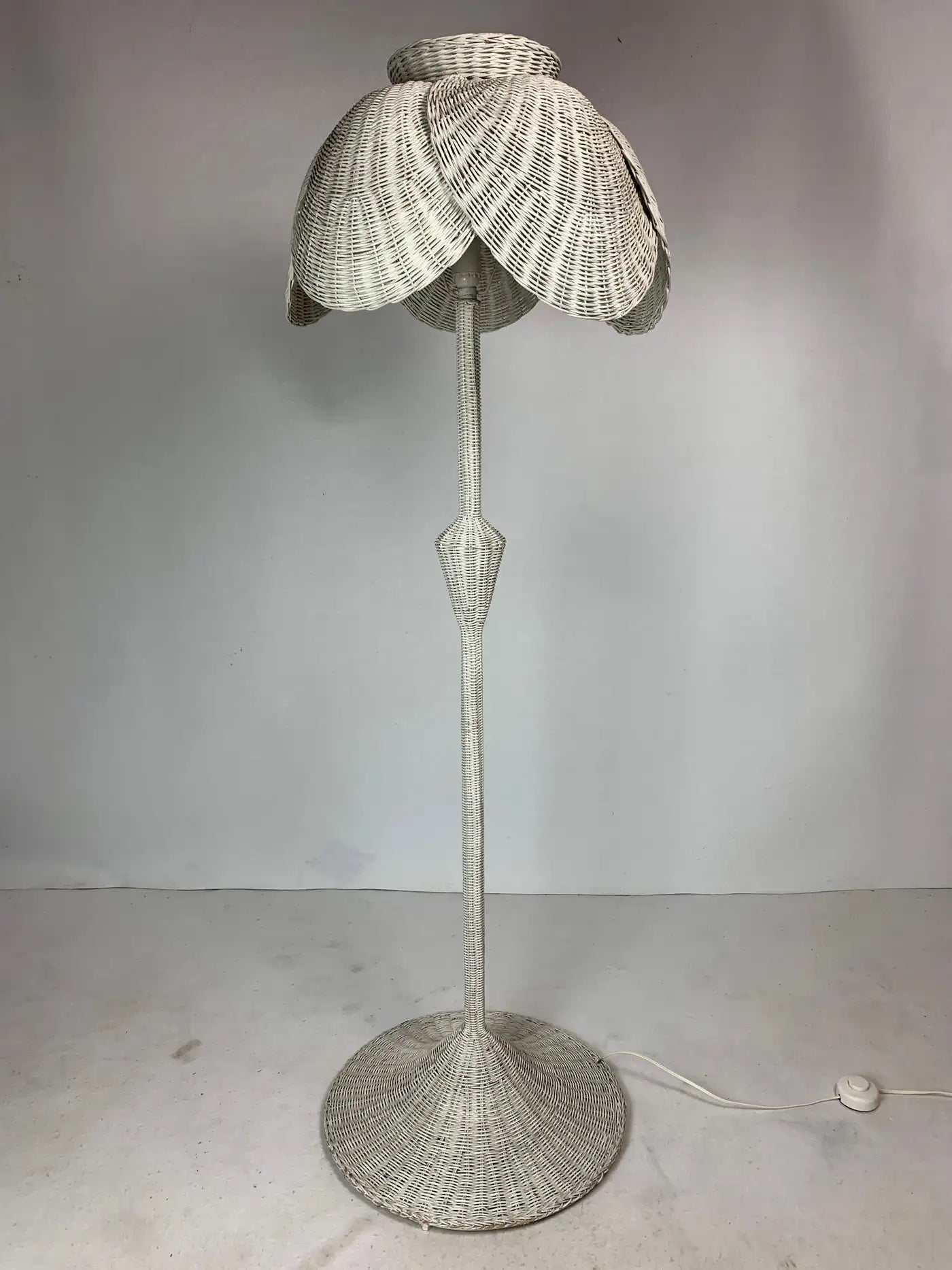 Floral_Boho_Rattan_Floor_Lamp,_1950s–1960s,_France