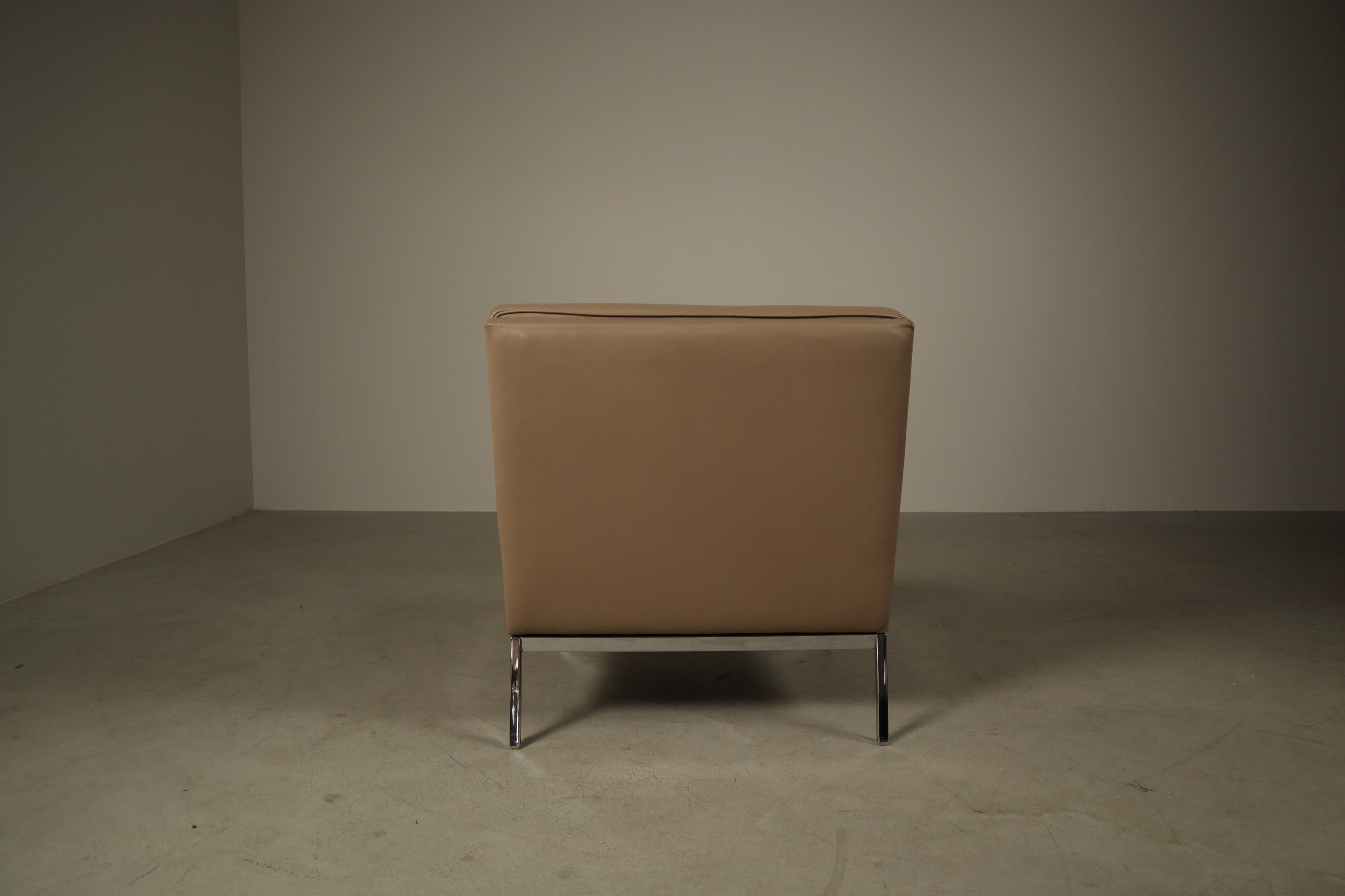 Florence_Knoll_leather_lounge_chair_mod._65_for_Knoll_International