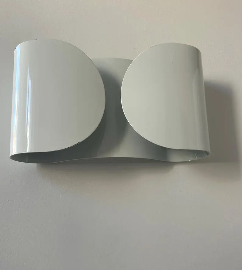Foglio_Style_White_Metal_Wall_Sconce,_Italy_1970s–1980s