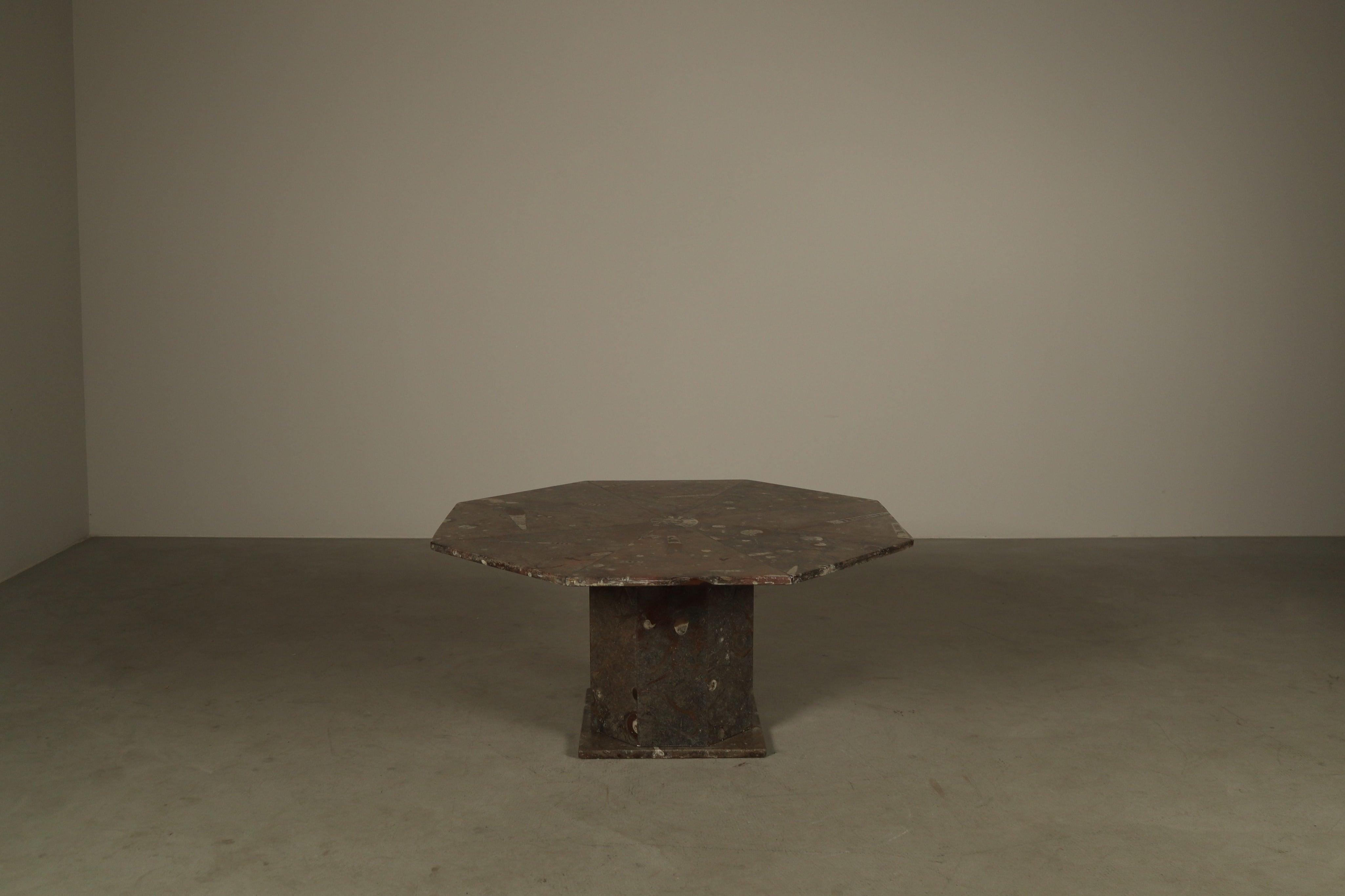 Octagonal_Fossil_Limestone_Pedestal_Coffee_Table_with_Brass_Inlay,_1970s,_Europe