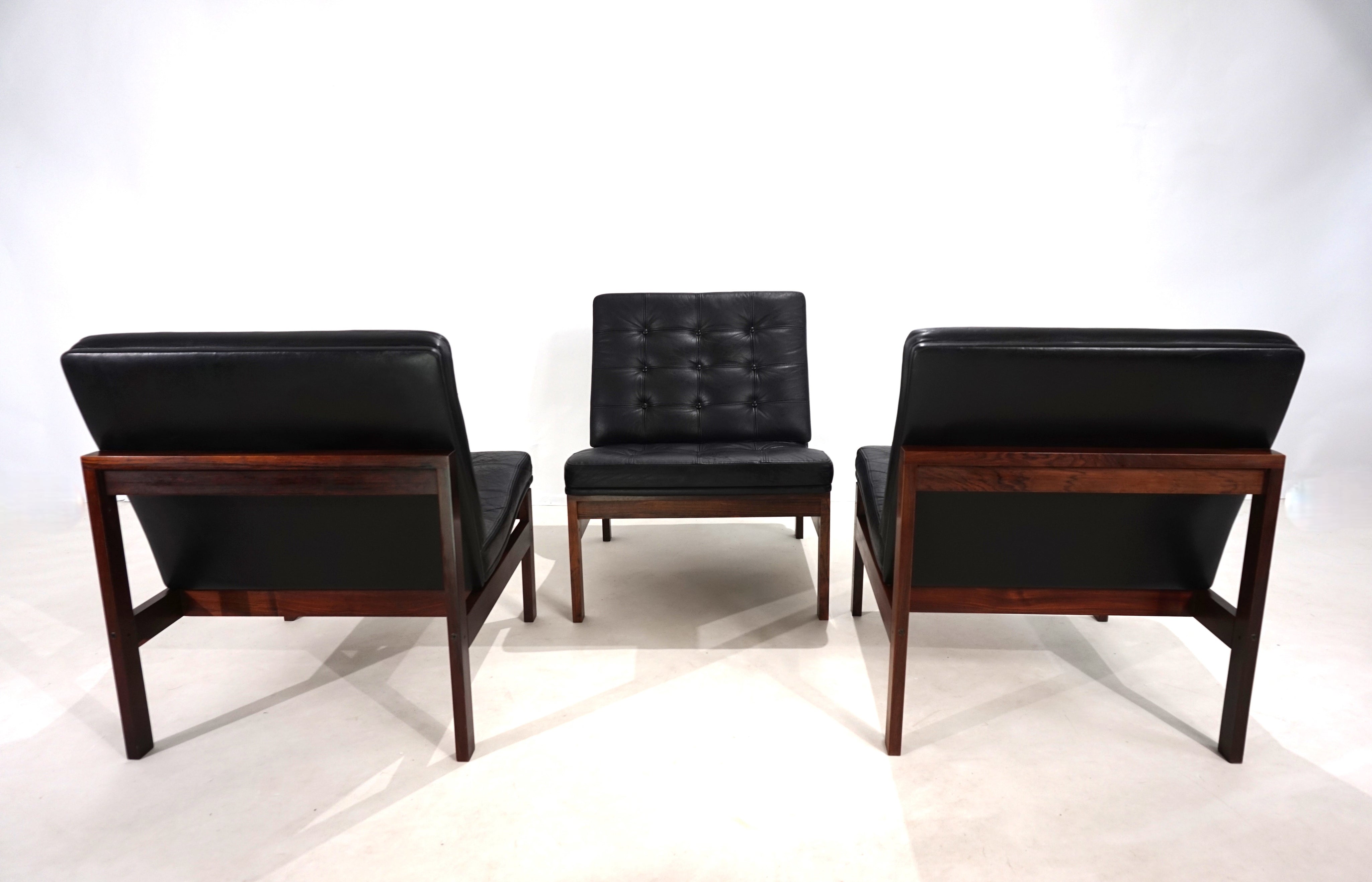 Set_of_3_Modular_Leather_Armchairs_by_O._Gjerløv-Knudsen_and_T._Lind,_1960